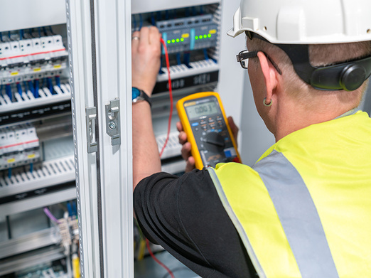 Elektroanlagen-Kontrolle bei Elektro Königbauer e.K. in Ergoldsbach