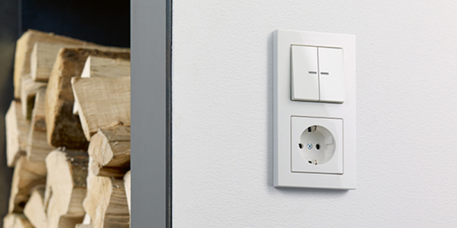 JUNG KNX Taster F 10 bei Elektro Königbauer e.K. in Ergoldsbach