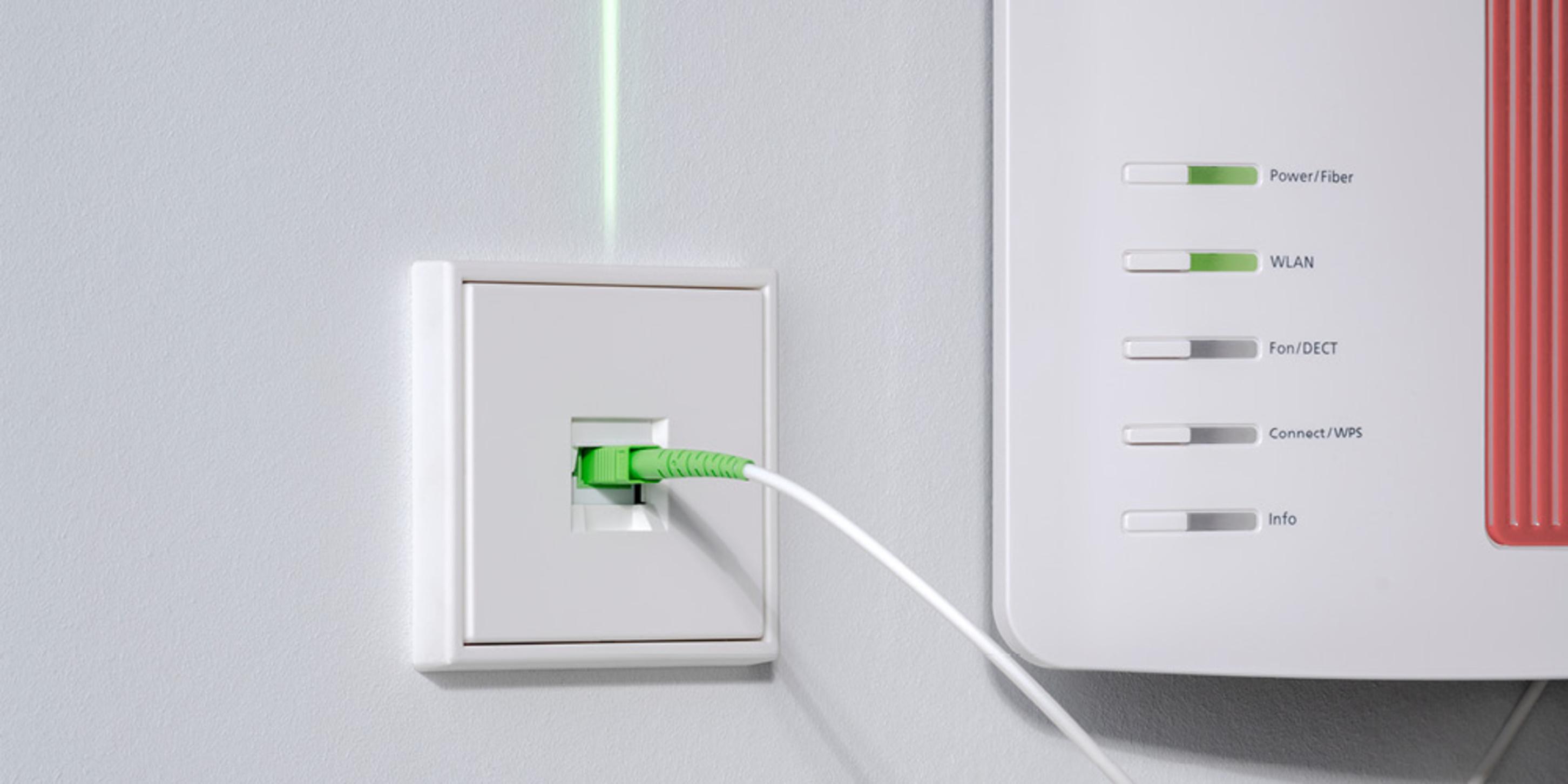 Die neuen Glasfaser-Anschlussdosen bei Elektro Königbauer e.K. in Ergoldsbach